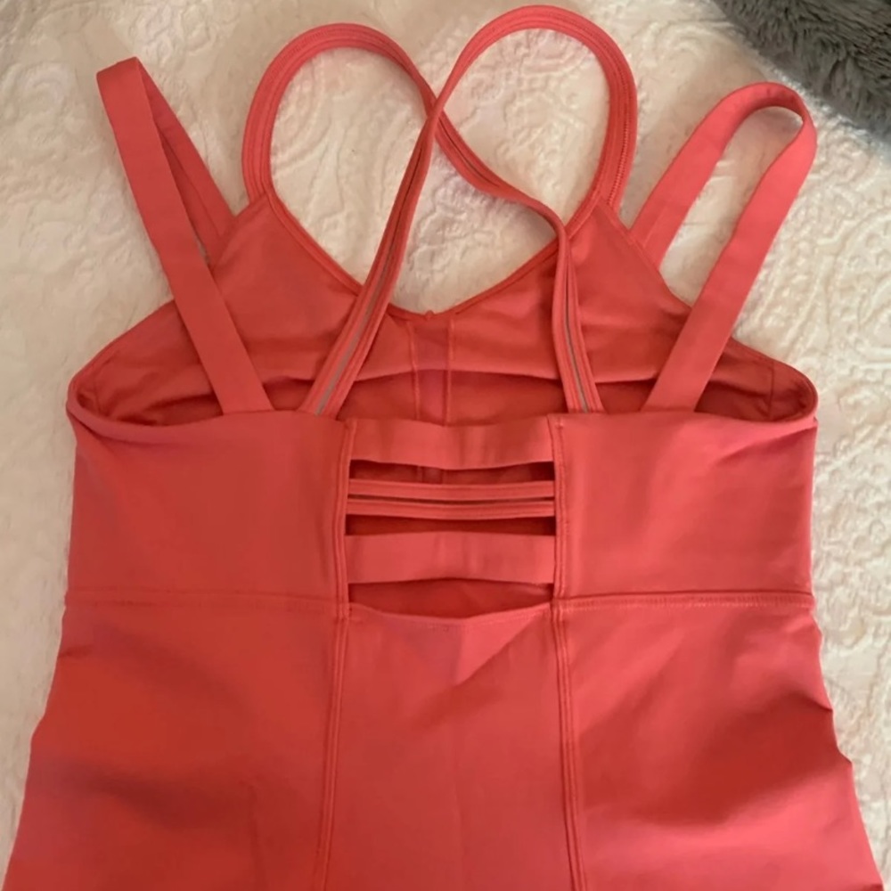 Lululemon Tank - Picture 5 of 9